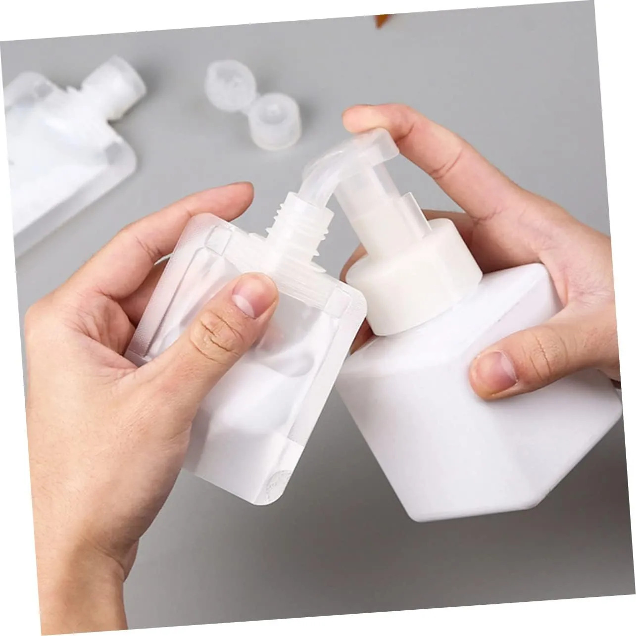 2 Sets Lotion Bag Storage Bags Travel Bag Travel Squeeze Bags Portable Essential Oil Clamshell