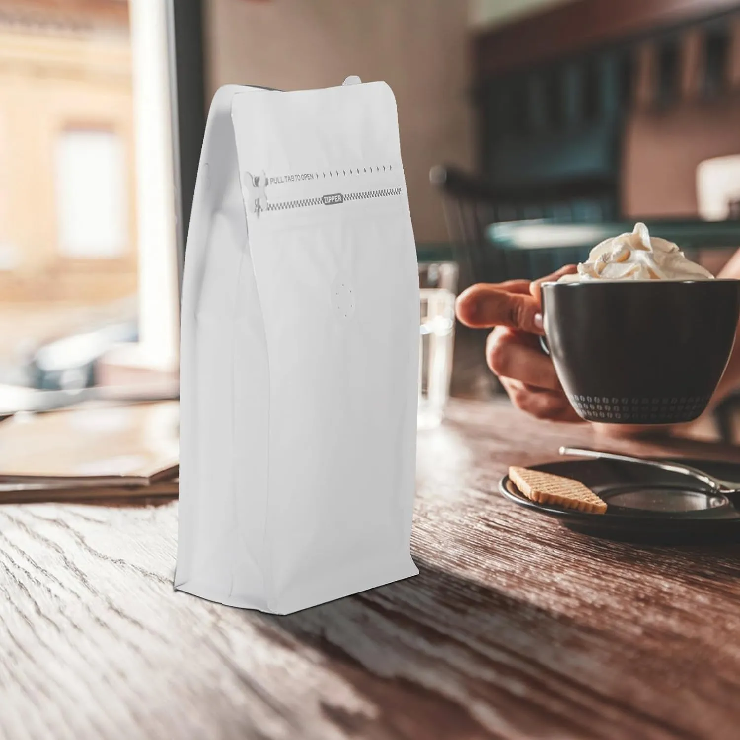 Air tight Coffee Bags with One Way Valve Resealable Aluminum Foil Stand up Smell Proof 25 Pieces Ziplock Coffee Bean Storage Pouches for Home and Store, Matte White 1lb