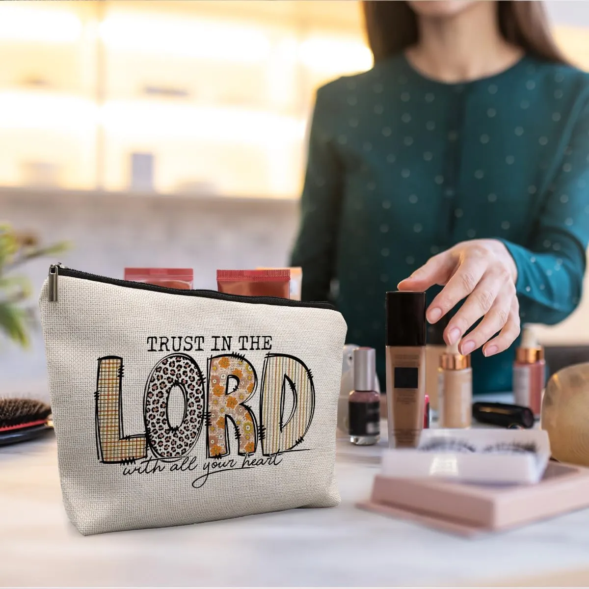 Christian Gifts for Women, Trendy Christian Makeup Bag for Women, Inspirational Religious Scripture Gifts for Women Cosmetic Bags, Trust in the Lord with All Your Heart Canvas Makeup Bag