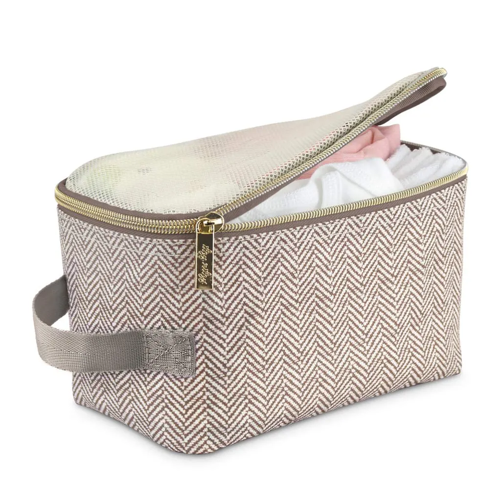 Itzy Ritzy Packing Cubes for Travel – Set of 3 Packing Cubes or Travel Organizers; Each Cube Features a Mesh Top, Double Zippers and a Fabric Handle (Taupe)