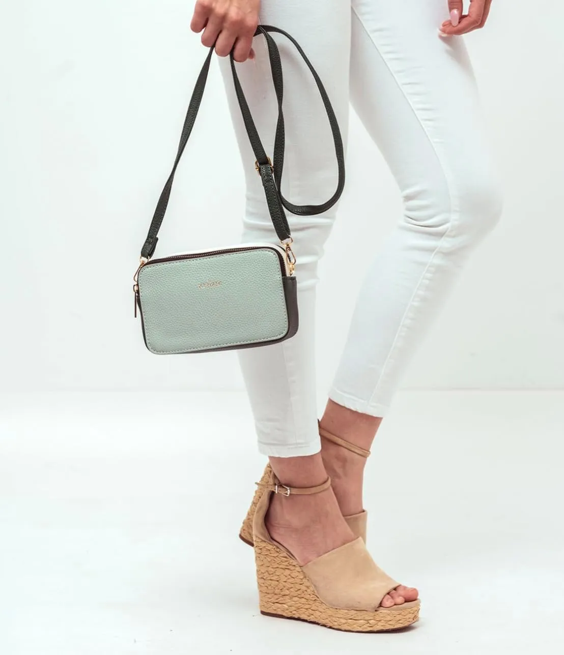 KEDZIE Color Pop Modernist Vegan Leather Crossbody Shoulder Compact Camera Shape Bag For Women With Adjustable Strap
