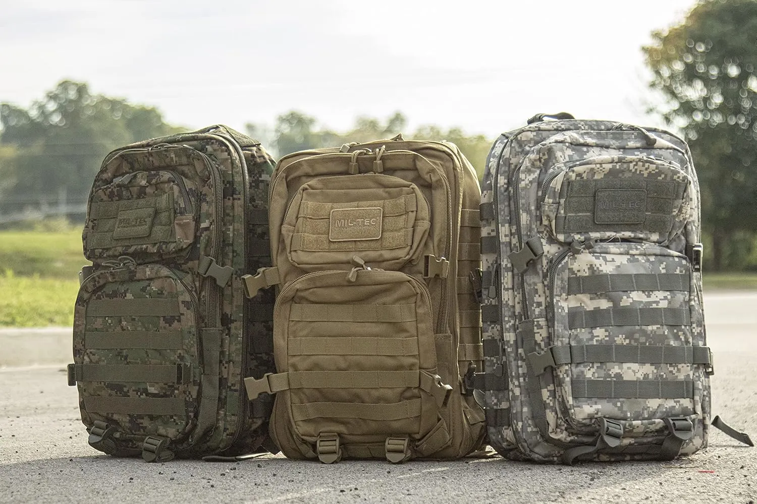 Mil-Tec Unisex Assault Pack - Rugged Durable Lightweight Ergonomic Versatile Tactical Outdoor Camping Hiking Backpack with Adjustable Padded Shoulder Straps & MOLLE Loops, Coyote, 36L