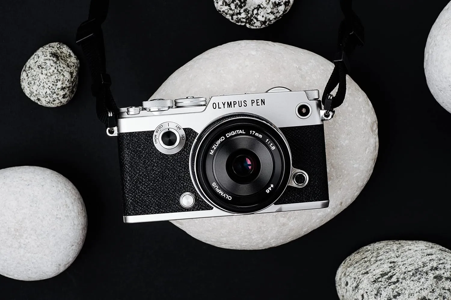OLYMPUS M.Zuiko Digital 17mm F1.8 Black For Micro Four Thirds System Camera, Compact Design, Beautiful Bokeh, Bright