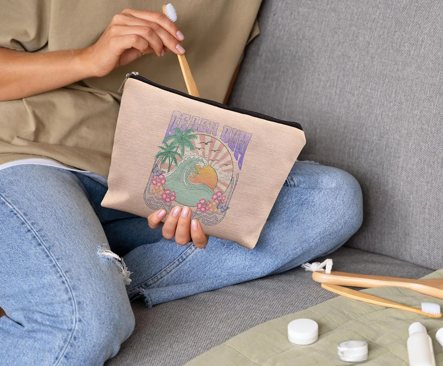 Retro Beach Makeup Bag - Funny Cosmetic Bag for Purse, Summer Gifts for Women, Beach Vacation Essentials