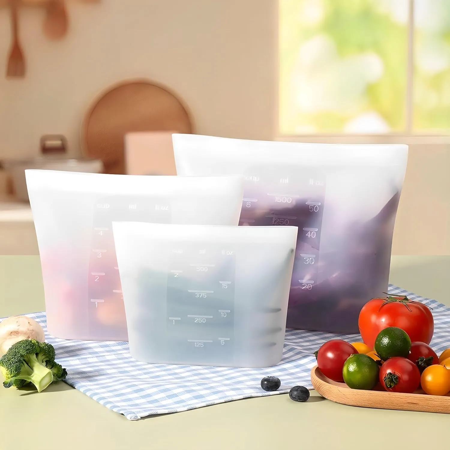 Reusable Silicone Food Storage Bags Quart 4 Pack, Stand Up Ziplock Reusable Freezer Sandwich Bag Containers for Food Travel, Freezer Microwave Oven Dishwasher Safe, Translucent, 33.8fl.oz