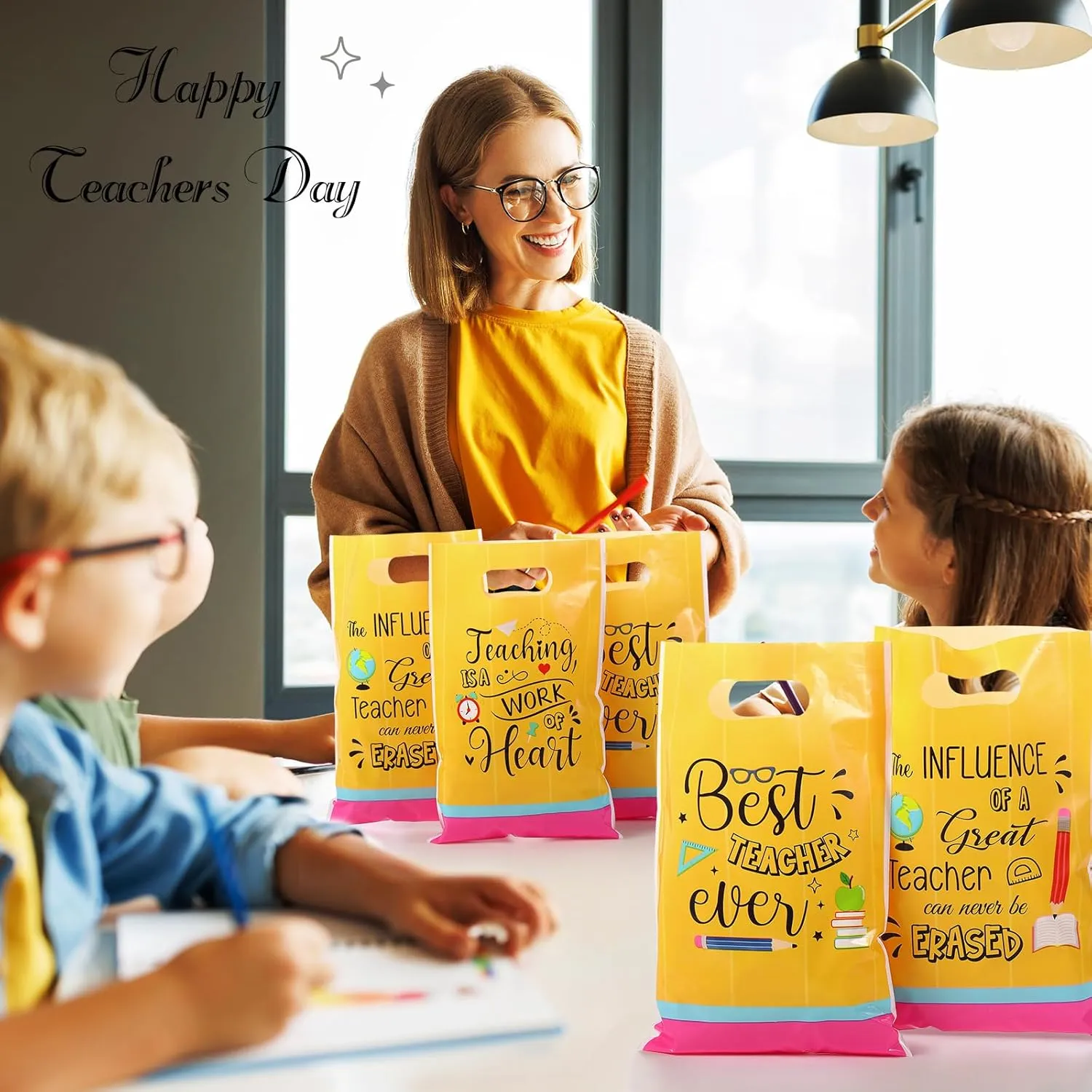 Teenyyou 60 Pcs Teacher Appreciation Candy Bags with Handles Small Plastic Best Teacher Ever Goodie Cookie Bags Bulk Thank You Gifts for Birthday Party Favors Supplies