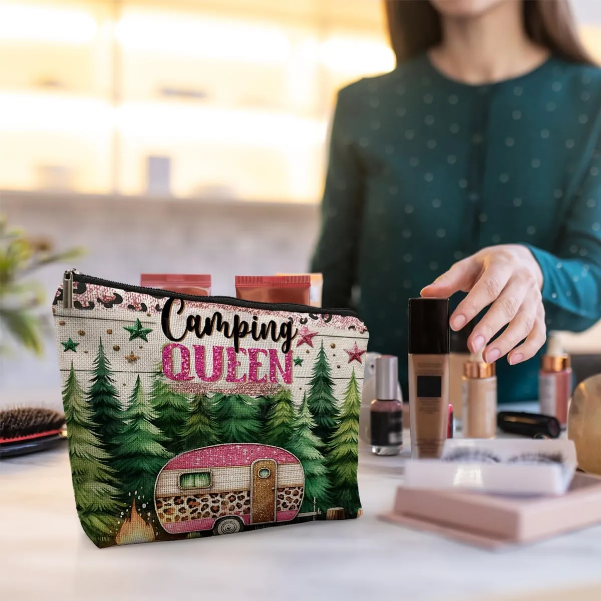 Western Camping Makeup Bag - Travel Cosmetic Bag, Queen for Camping Gifts and Stuff