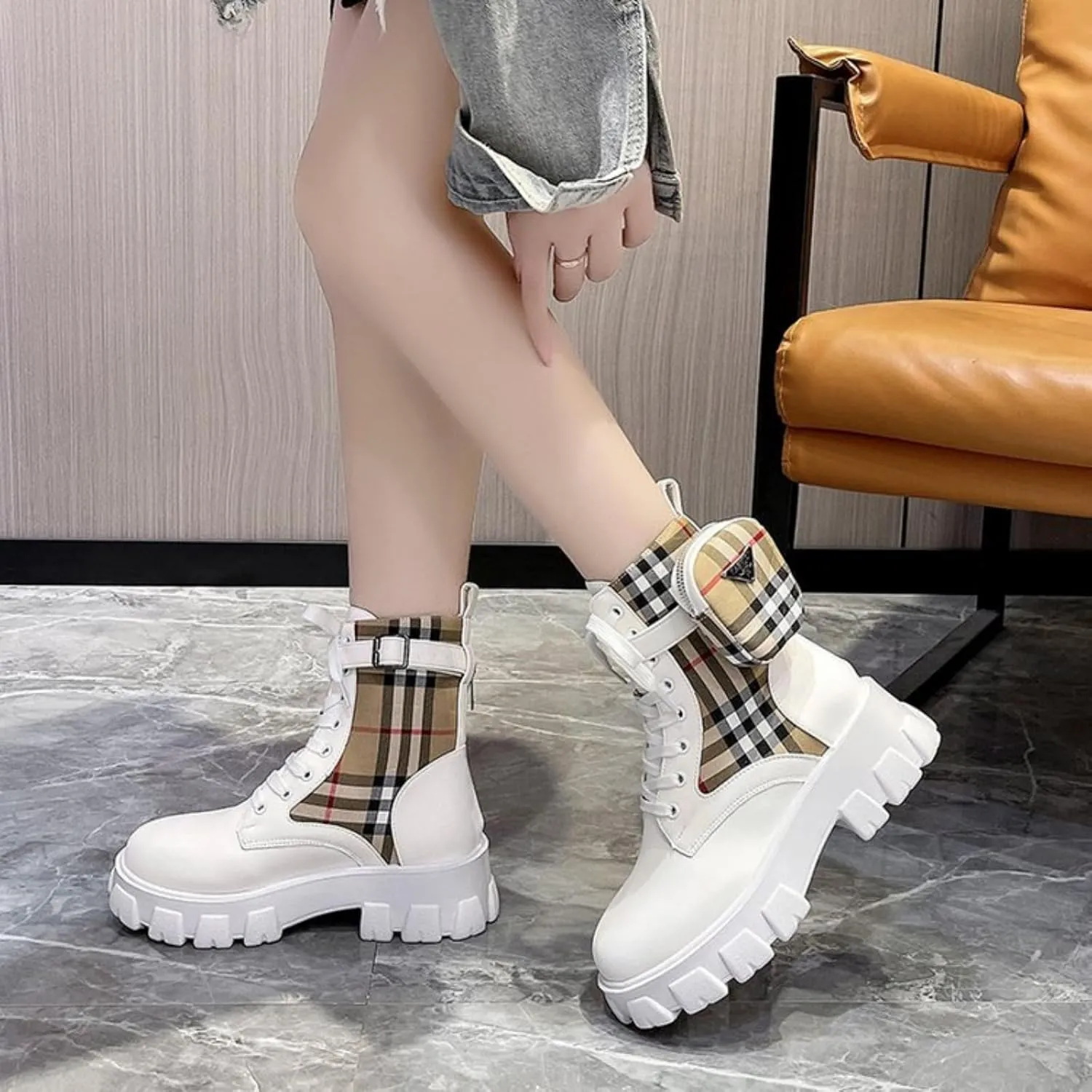 Women's Platform Block Lace Up Ankle Boots Fashion Round Closed Toe Low Heel Combat Short Boots With Pouch Pocket Punk Motorcycle Booties Fall Winter Shoes